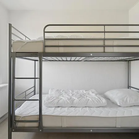 بيت للعطل Spacious With Water View *